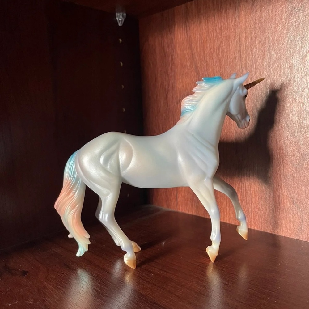 CLASSIC BREYER HORSE SERENDIPITY